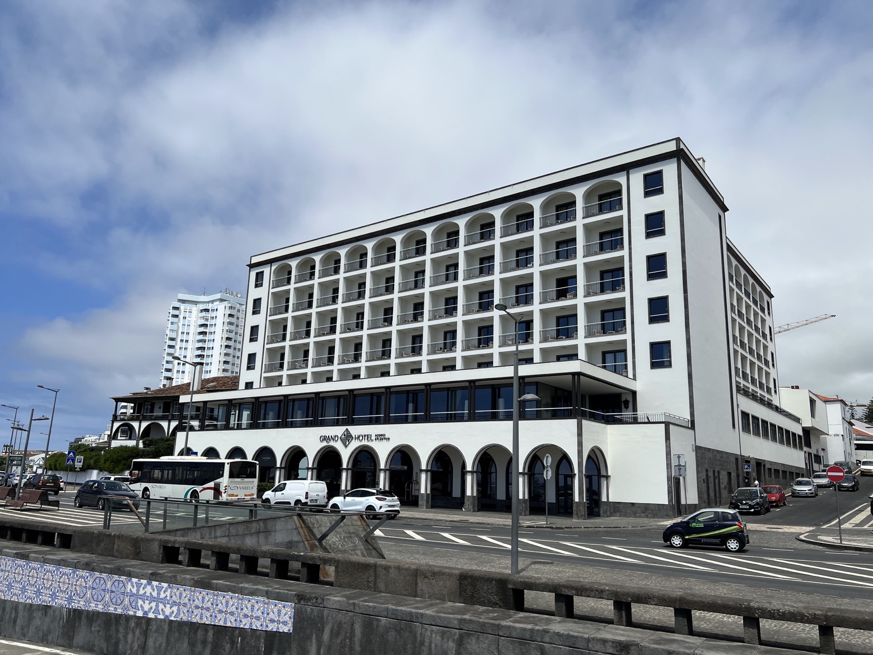 Grand Hotel Azores Atlântico beside the waterfront in Ponta Delgada